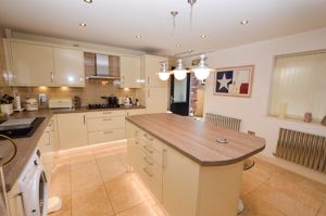 Kitchen- click for photo gallery